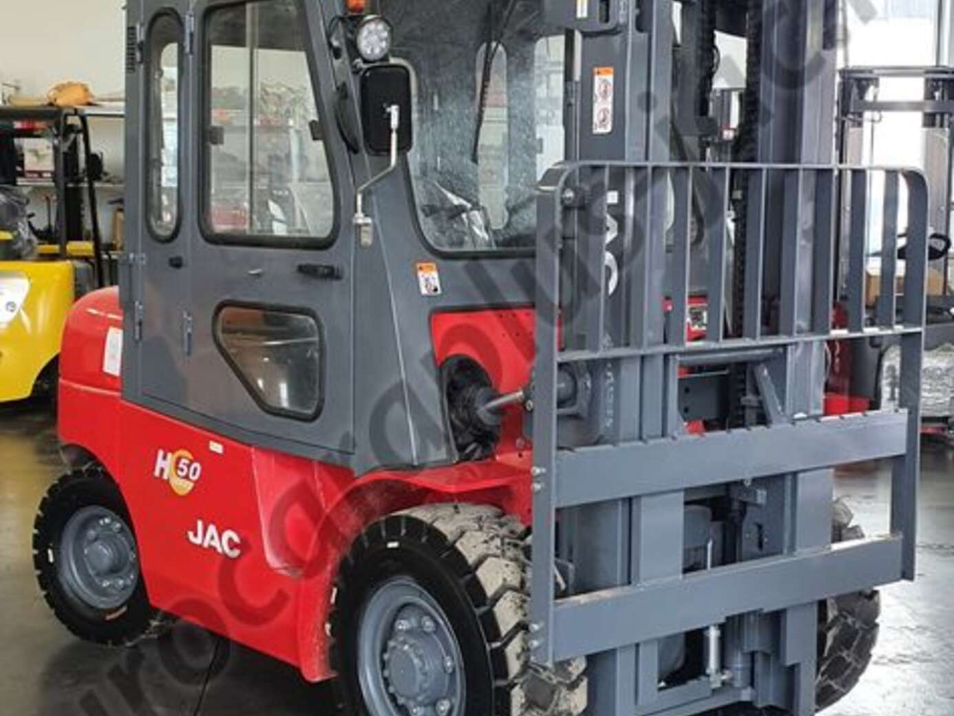 Дизельный вилочный погрузчик JAC CPCD50H mini